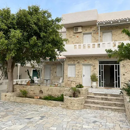 Sylvia 1 Hotel *